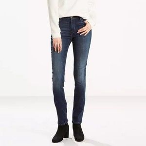 Levi's Mid Rise Skinny Jeans in Dark Wash - 14M